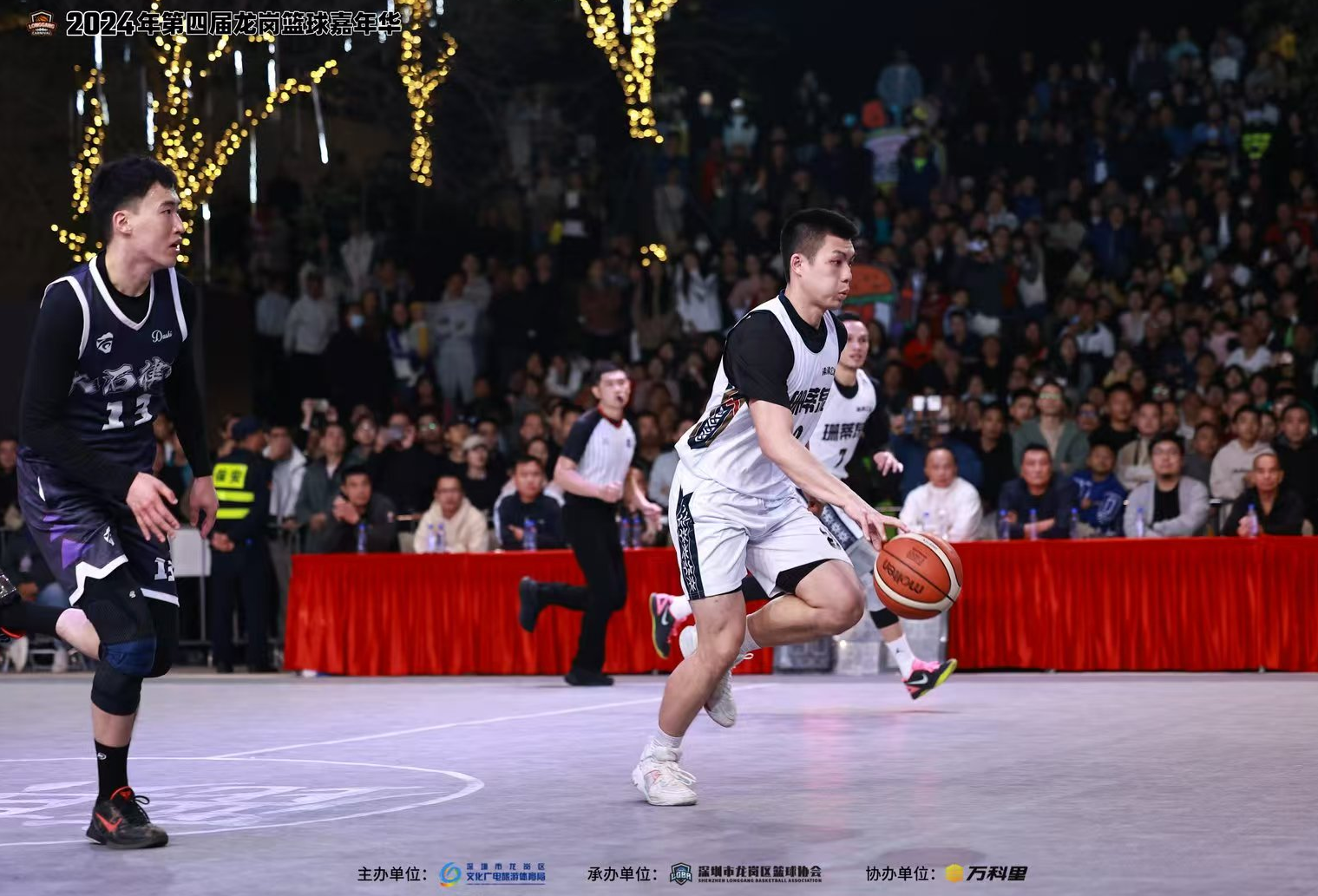 准备好了吗？篮球赛场上的精彩对决即将上演