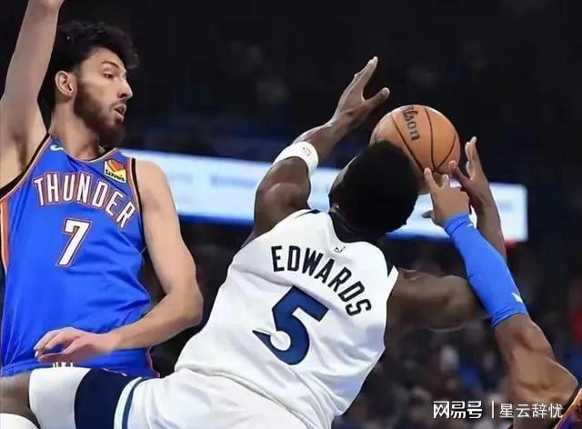 森林狼惜败太阳，霍华德砍下27分