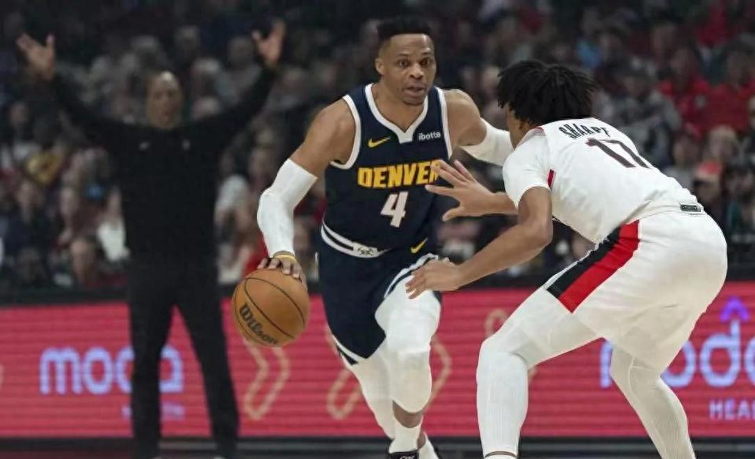 开拓者大胜掘金，继续保持不败