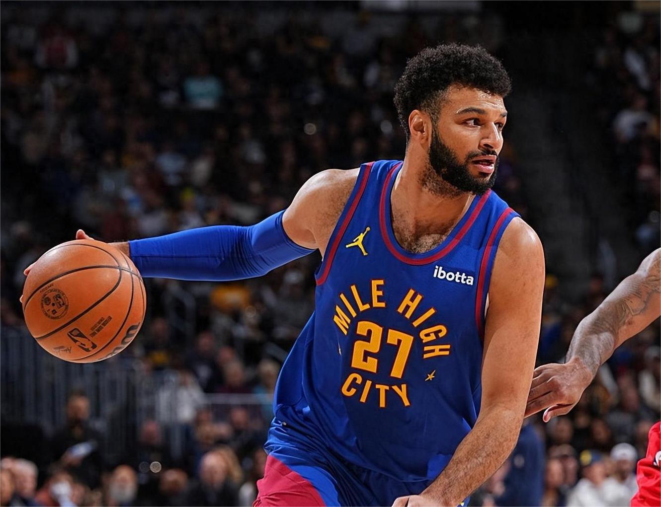 公牛队客场对决掘金队