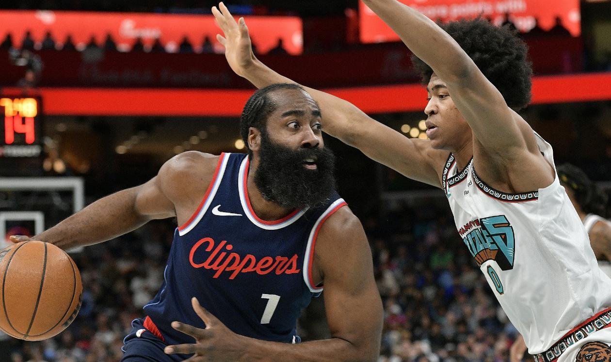 火箭擒快船取得首胜，哈登33分